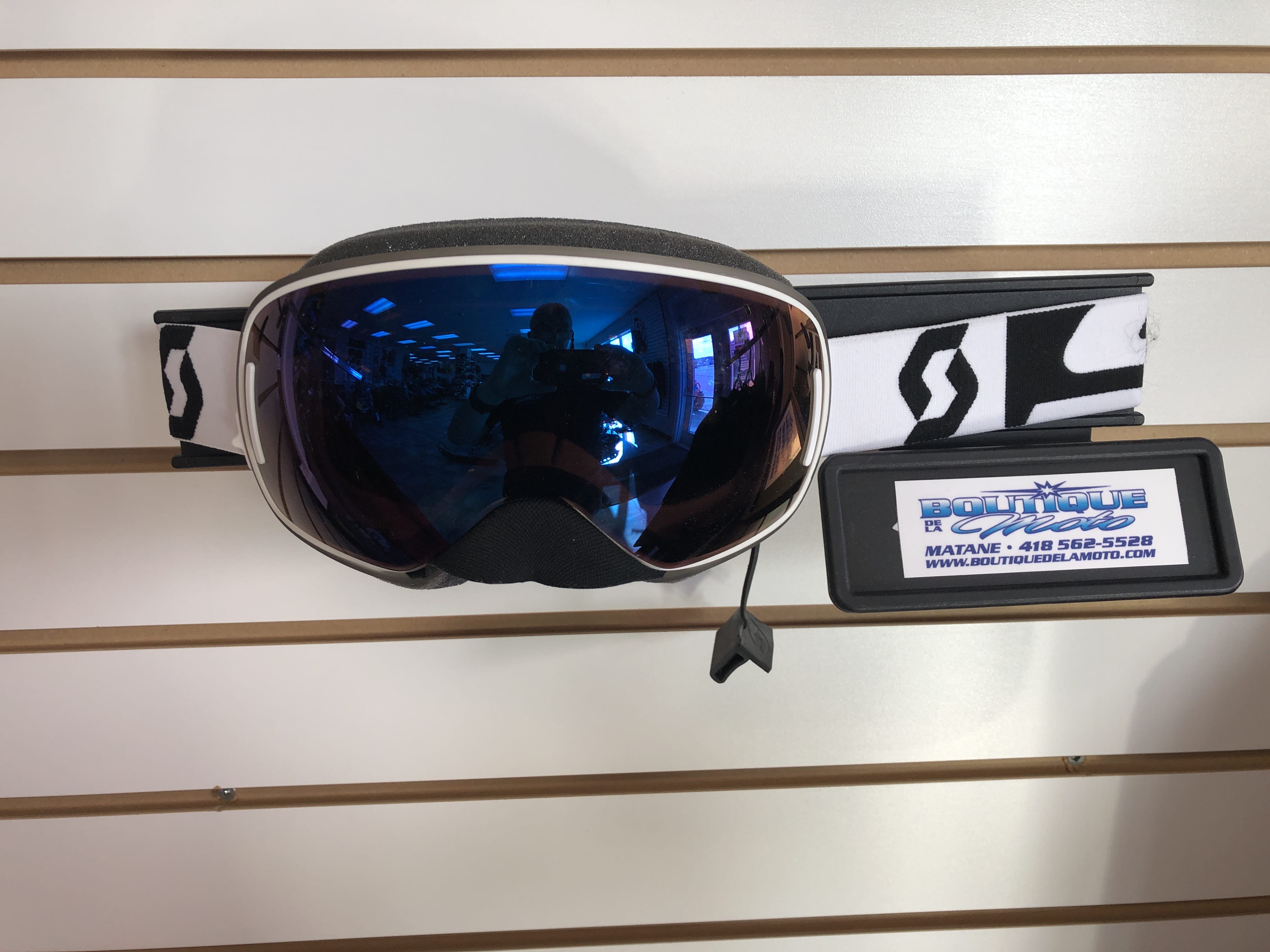 XGOG LCG BLANC SOLAIRE BLEU CHROME LENTILLE